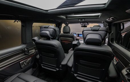 Mercedes-Benz V-Класс, 2025 год, 14 870 000 рублей, 38 фотография