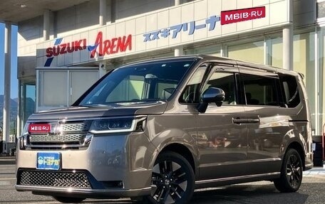 Honda Stepwgn, 2022 год, 2 250 000 рублей, 1 фотография