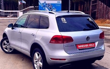 Volkswagen Touareg III, 2011 год, 2 030 000 рублей, 4 фотография