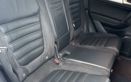 Volkswagen Touareg III, 2011 год, 2 030 000 рублей, 23 фотография