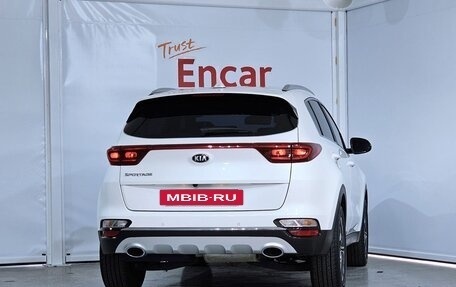 KIA Sportage IV рестайлинг, 2020 год, 1 785 000 рублей, 4 фотография
