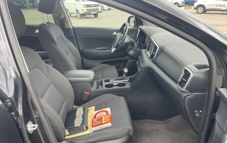 KIA Sportage IV рестайлинг, 2018 год, 2 000 000 рублей, 9 фотография
