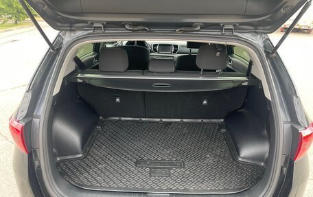 KIA Sportage IV рестайлинг, 2018 год, 2 000 000 рублей, 15 фотография