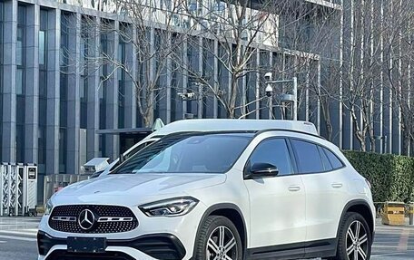 Mercedes-Benz GLA, 2022 год, 3 000 000 рублей, 1 фотография