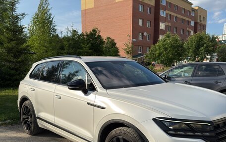 Volkswagen Touareg III, 2019 год, 5 200 000 рублей, 5 фотография
