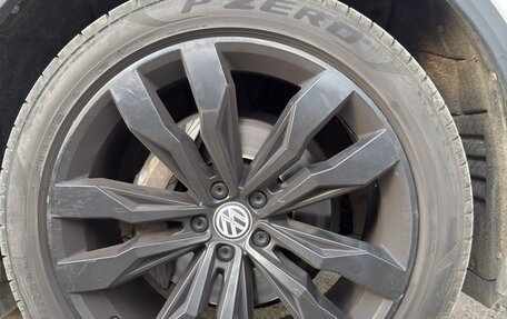 Volkswagen Touareg III, 2019 год, 5 200 000 рублей, 12 фотография