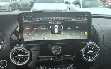Mercedes-Benz Vito, 2022 год, 3 300 000 рублей, 6 фотография