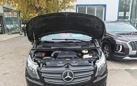 Mercedes-Benz Vito, 2022 год, 3 300 000 рублей, 14 фотография