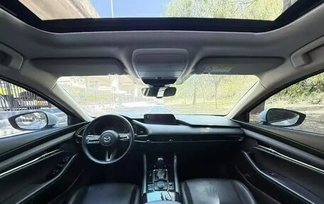 Mazda 3, 2021 год, 1 800 000 рублей, 9 фотография