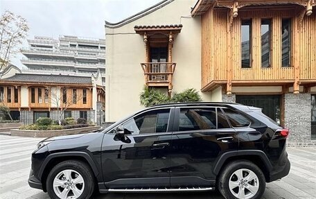 Toyota RAV4, 2023 год, 2 890 000 рублей, 4 фотография