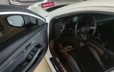Mazda 3, 2021 год, 1 790 000 рублей, 11 фотография