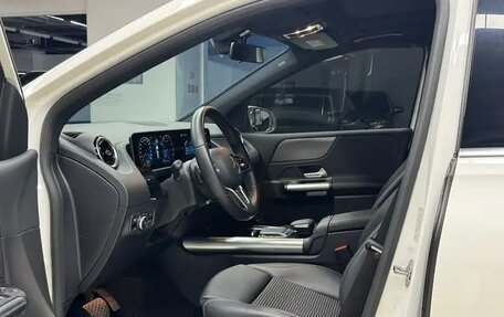 Mercedes-Benz B-Класс, 2020 год, 1 870 000 рублей, 5 фотография