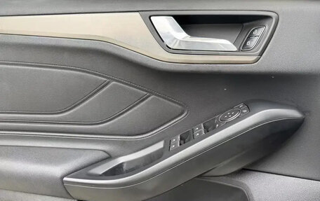 Ford Focus IV, 2020 год, 1 300 000 рублей, 10 фотография