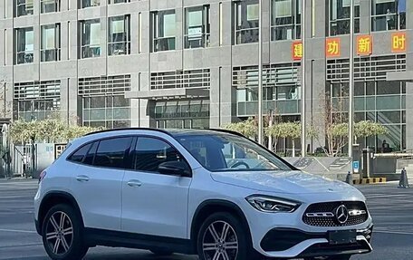 Mercedes-Benz GLA, 2022 год, 3 000 000 рублей, 6 фотография