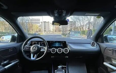 Mercedes-Benz GLA, 2022 год, 3 000 000 рублей, 18 фотография