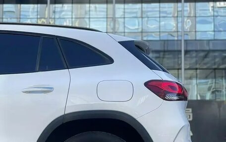 Mercedes-Benz GLA, 2022 год, 3 000 000 рублей, 10 фотография