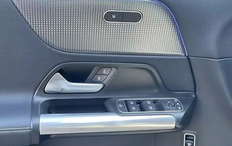 Mercedes-Benz GLA, 2022 год, 3 000 000 рублей, 23 фотография