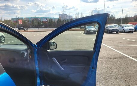 Renault Sandero II рестайлинг, 2017 год, 1 100 000 рублей, 26 фотография