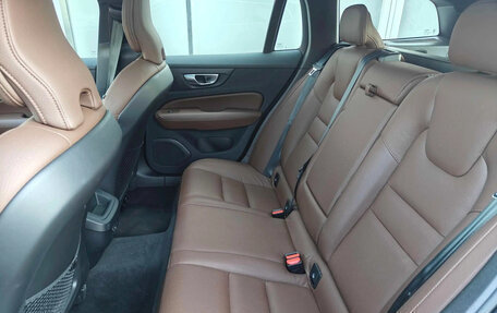 Volvo V60 II, 2025 год, 4 708 000 рублей, 5 фотография