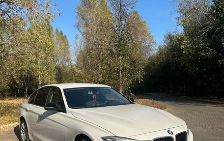 BMW 3 серия, 2014 год, 1 700 000 рублей, 2 фотография