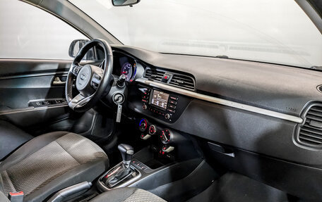 KIA Rio IV, 2020 год, 980 000 рублей, 10 фотография