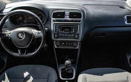Volkswagen Polo VI (EU Market), 2016 год, 1 049 000 рублей, 5 фотография