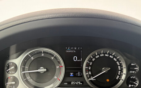 Toyota Land Cruiser 200, 2020 год, 8 700 000 рублей, 5 фотография