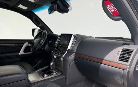 Toyota Land Cruiser 200, 2020 год, 8 700 000 рублей, 8 фотография