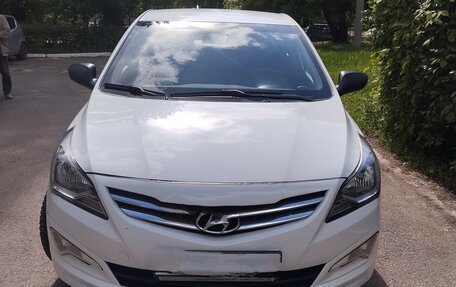 Hyundai Solaris II рестайлинг, 2015 год, 1 230 000 рублей, 9 фотография