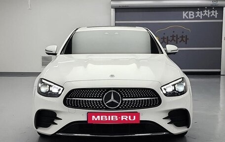 Mercedes-Benz E-Класс, 2021 год, 4 300 000 рублей, 2 фотография