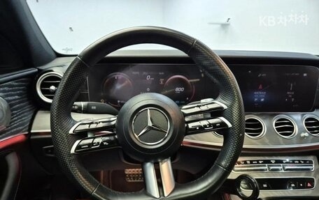 Mercedes-Benz E-Класс, 2022 год, 4 290 000 рублей, 8 фотография