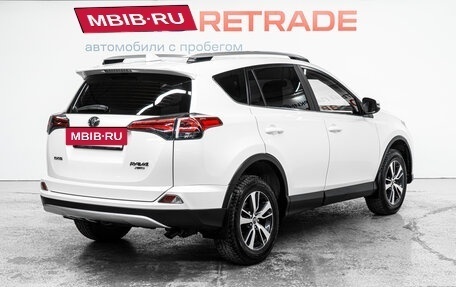 Toyota RAV4, 2015 год, 2 080 000 рублей, 5 фотография