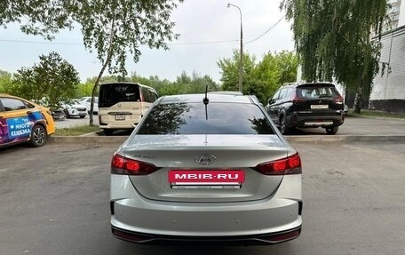 Hyundai Solaris II рестайлинг, 2021 год, 1 500 000 рублей, 4 фотография