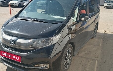 Honda Stepwgn IV, 2016 год, 1 860 000 рублей, 3 фотография