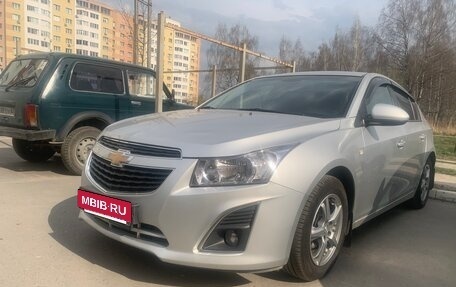 Chevrolet Cruze II, 2012 год, 1 050 000 рублей, 4 фотография