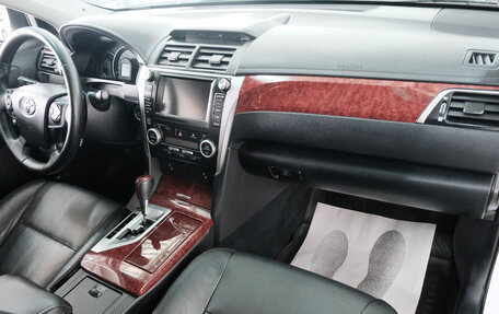 Toyota Camry, 2013 год, 2 049 000 рублей, 22 фотография
