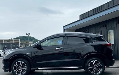 Honda Vezel, 2015 год, 1 093 000 рублей, 3 фотография