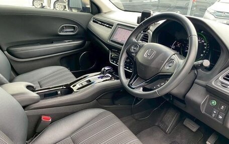 Honda Vezel, 2015 год, 1 093 000 рублей, 19 фотография