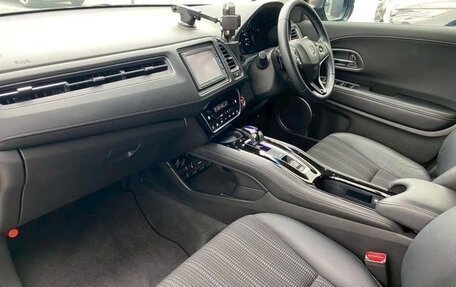 Honda Vezel, 2015 год, 1 093 000 рублей, 20 фотография