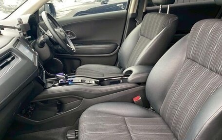 Honda Vezel, 2015 год, 1 093 000 рублей, 22 фотография
