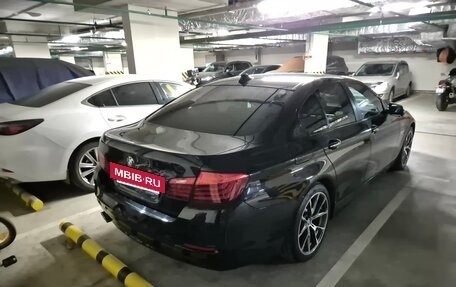 BMW 5 серия, 2014 год, 1 850 000 рублей, 2 фотография