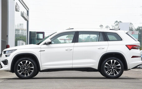 Skoda Kodiaq I, 2025 год, 3 840 000 рублей, 4 фотография