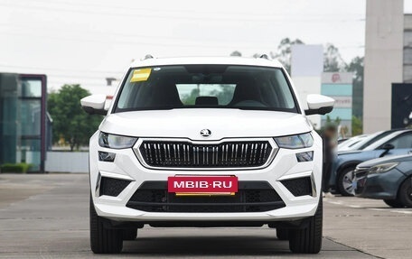 Skoda Kodiaq I, 2025 год, 3 840 000 рублей, 2 фотография