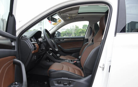 Skoda Kodiaq I, 2025 год, 3 840 000 рублей, 10 фотография