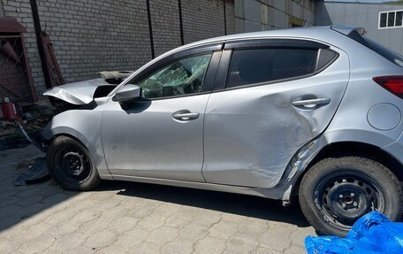 Mazda 2 III, 2020 год, 350 000 рублей, 22 фотография