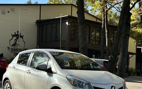 Toyota Vitz, 2011 год, 710 000 рублей, 4 фотография