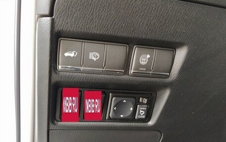 Nissan Patrol, 2011 год, 1 993 000 рублей, 16 фотография