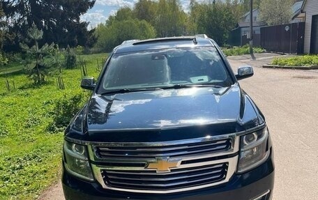 Chevrolet Suburban, 2018 год, 4 600 000 рублей, 2 фотография