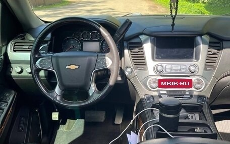 Chevrolet Suburban, 2018 год, 4 600 000 рублей, 7 фотография