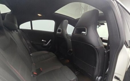 Mercedes-Benz CLA, 2021 год, 2 350 000 рублей, 13 фотография